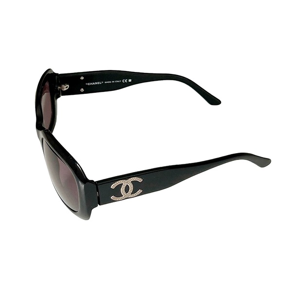 CHANEL True VINTAGE Black CC Logo 5102 Sunglasses With Dark Purple Tinted Lenses - Picture 4 of 9